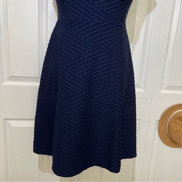 Enfocus Studio Navy Blue Strech Midi Dress Textured size 6 - Picture 4 of 12